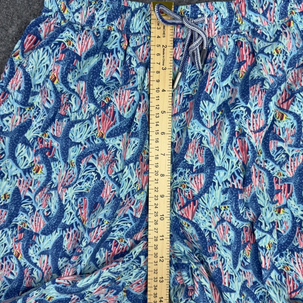 Peter Millar Seaside Collection Swim Trunks Mens M Blue Shark Coral‎ Vacation